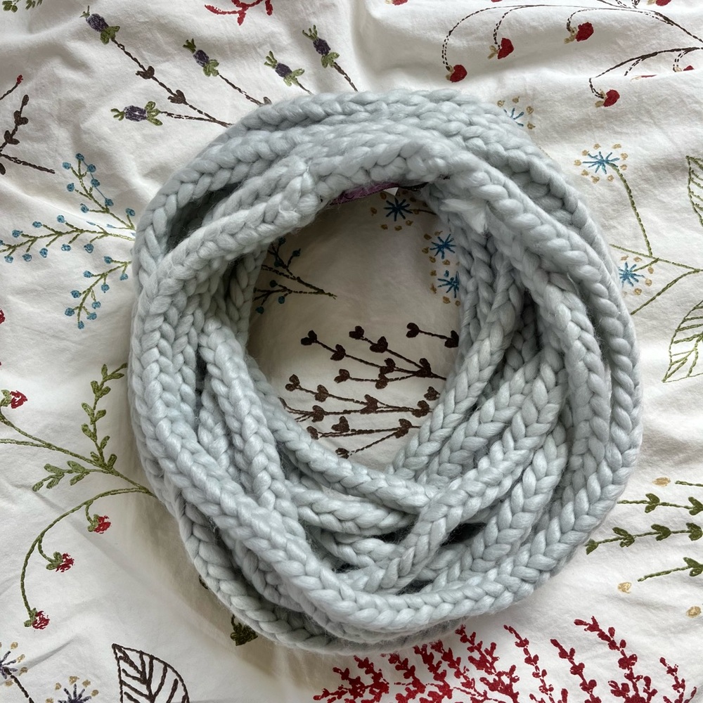 Infinity scarf